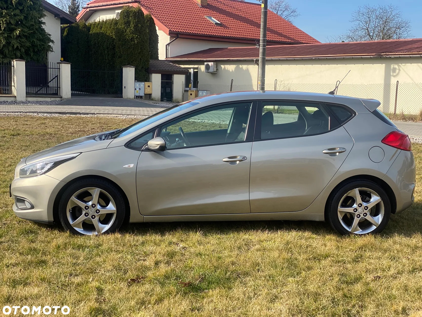 Kia Ceed 1.4 CVVT Attract plus - 3