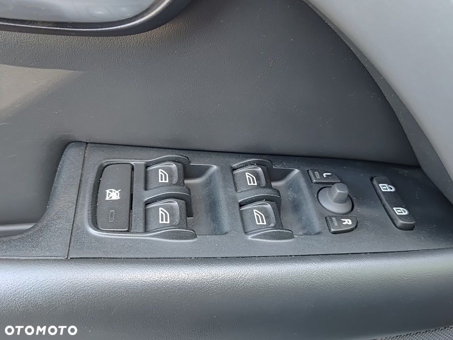 Volvo V70 2.0 Kinetic - 19
