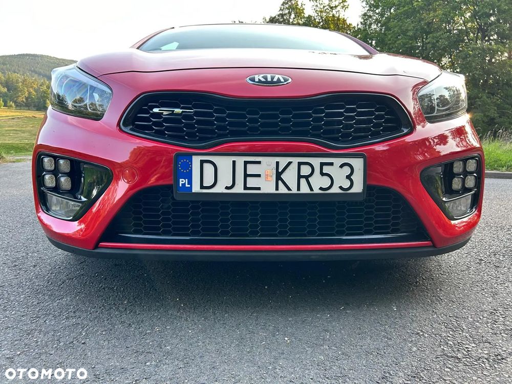 Kia Ceed 1.6 T-GDI GT - 22