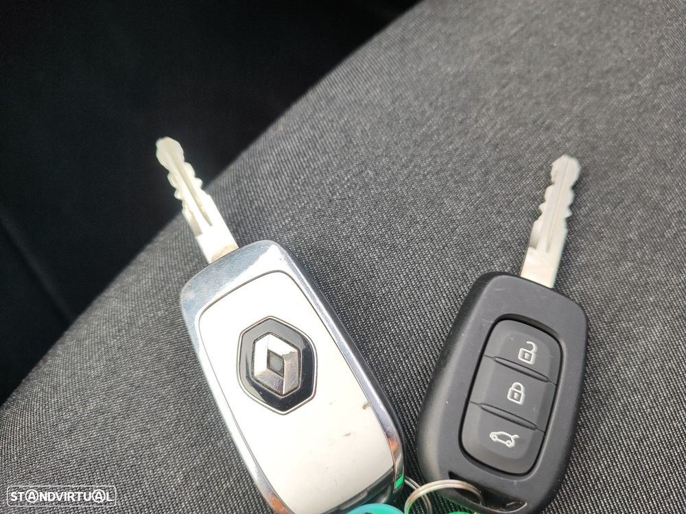 Renault Clio 1.0 TCe Evolution - 13