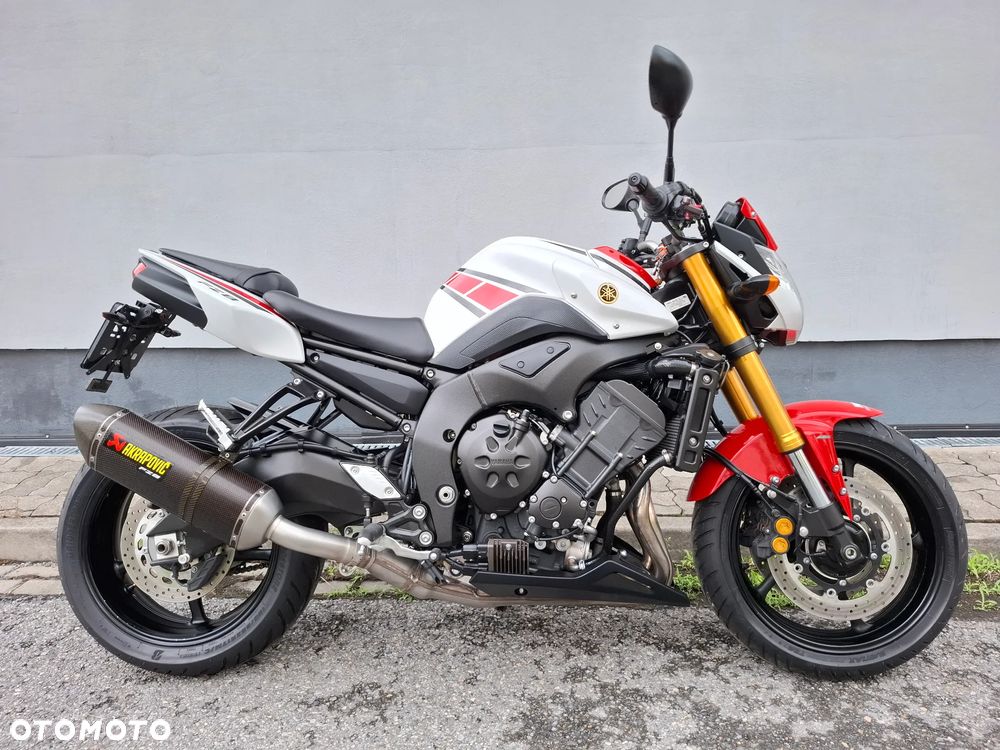 Yamaha FZ8 - 1