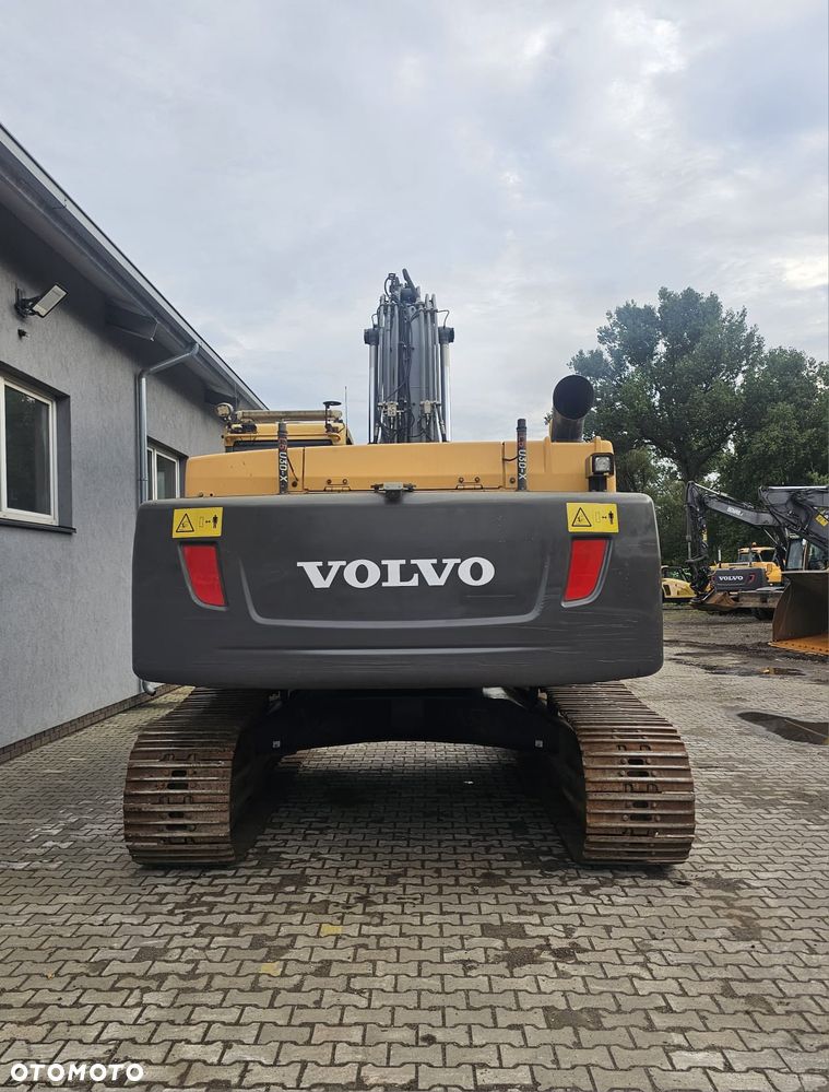Volvo EC 300DL - 4