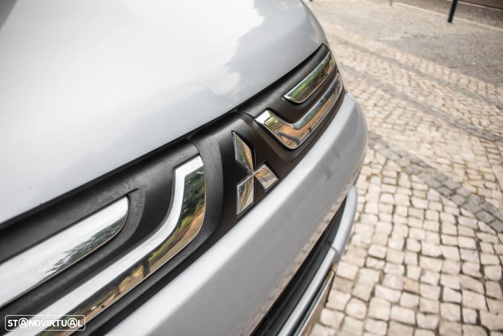 Mitsubishi Outlander 2.2 DI-D Instyle - 9