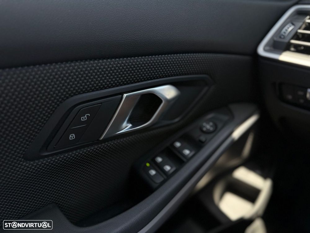 BMW 318 d Corporate Edition - 18