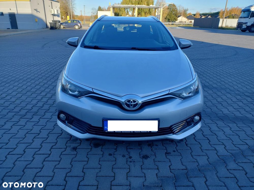 Toyota Auris 1.6 Premium - 1