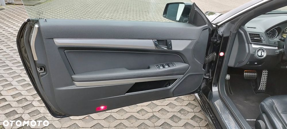 Mercedes-Benz Klasa E - 29