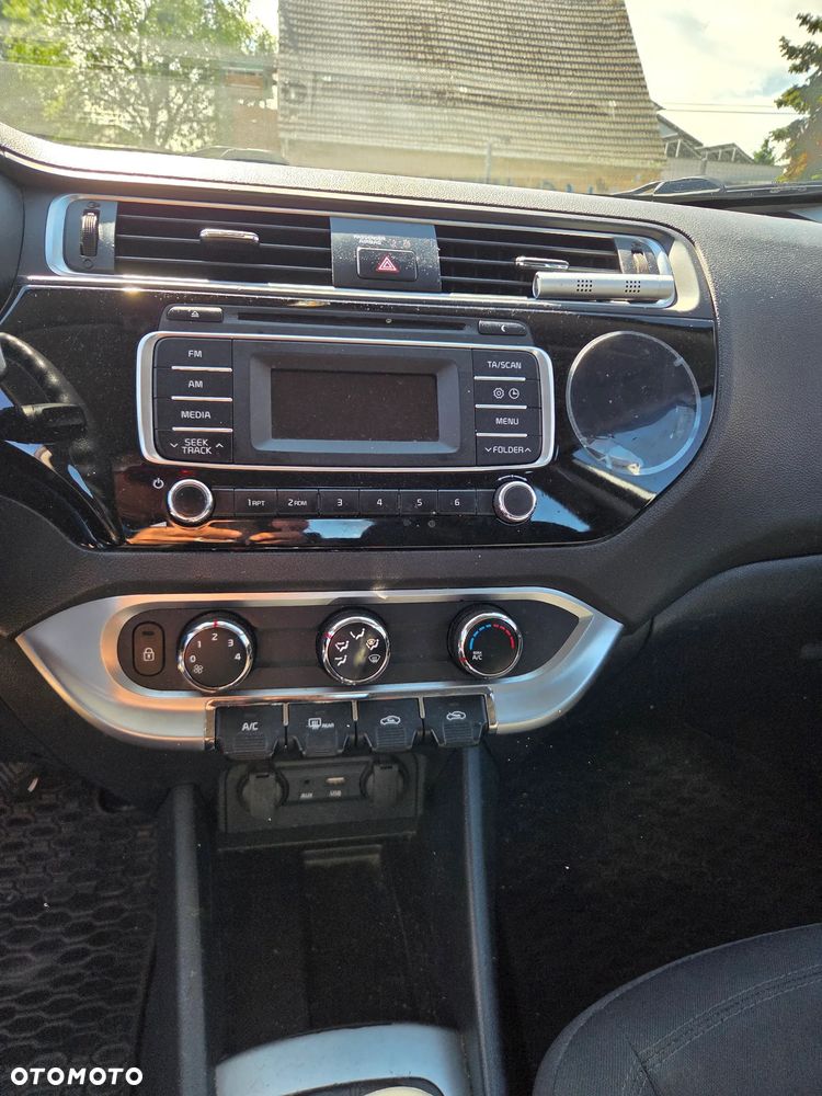 Kia Rio 1.4 crdi M - 7