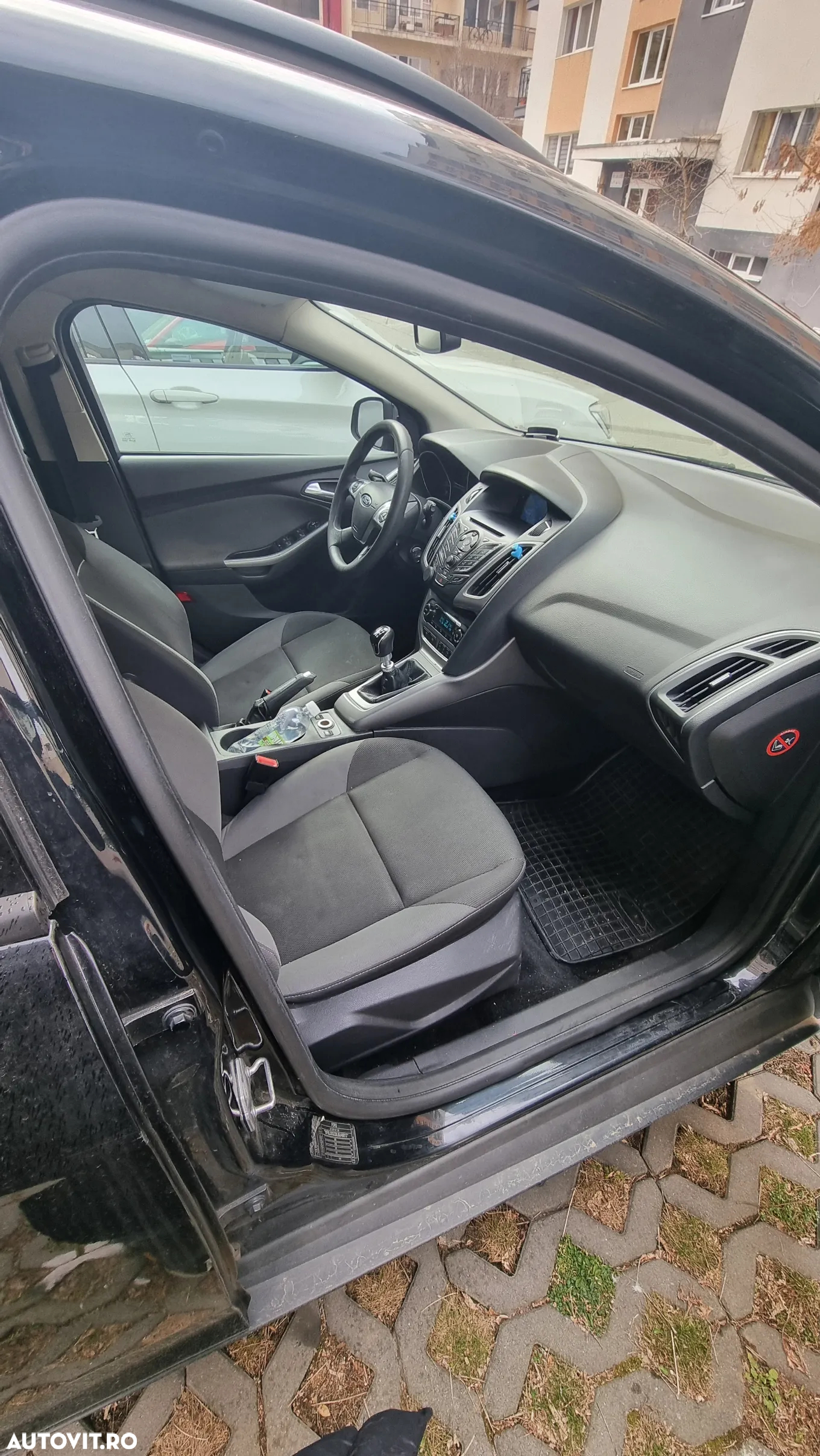 Ford Focus 1.6 TDCi DPF Titanium - 8