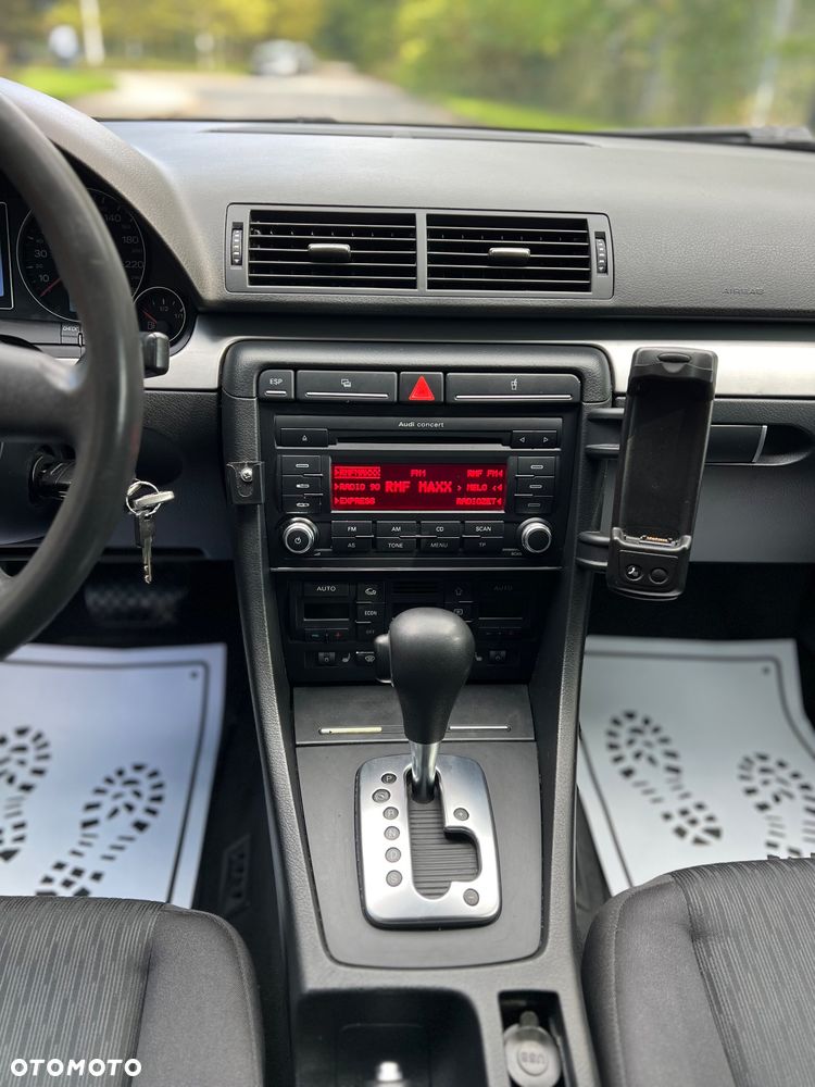 Audi A4 - 25