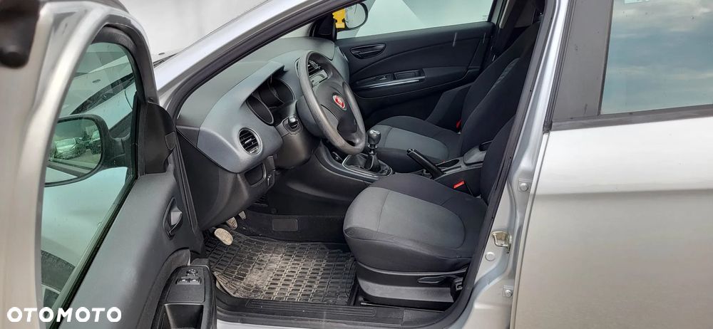 Fiat Bravo 1.4 16V Dynamic - 17