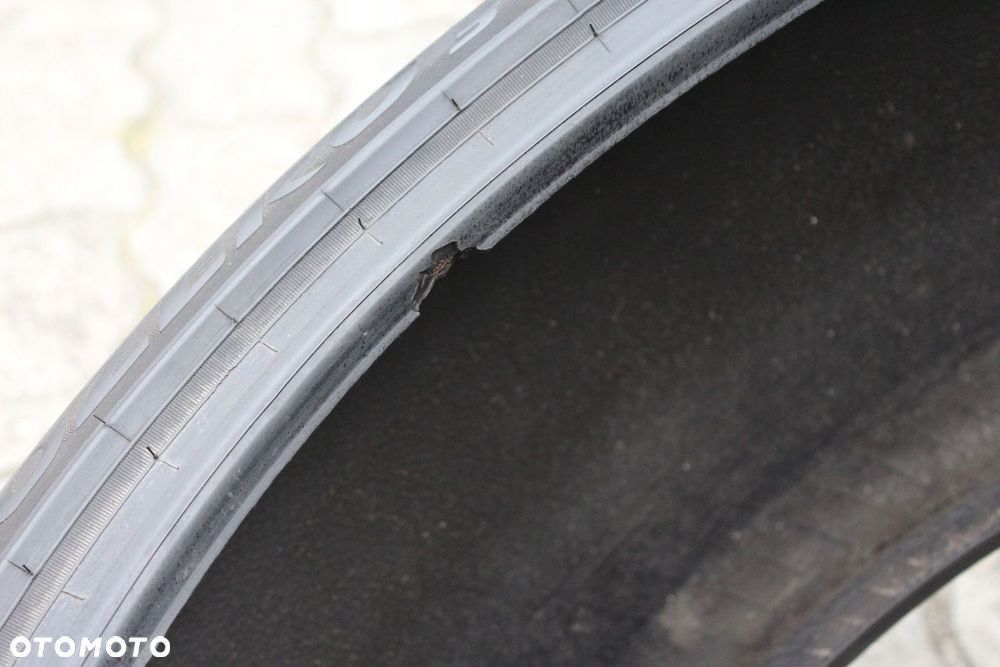 1x 255/35R21 98V XL PIRELLI WINTER SOTTOZERO 3 22r 7mm - 9