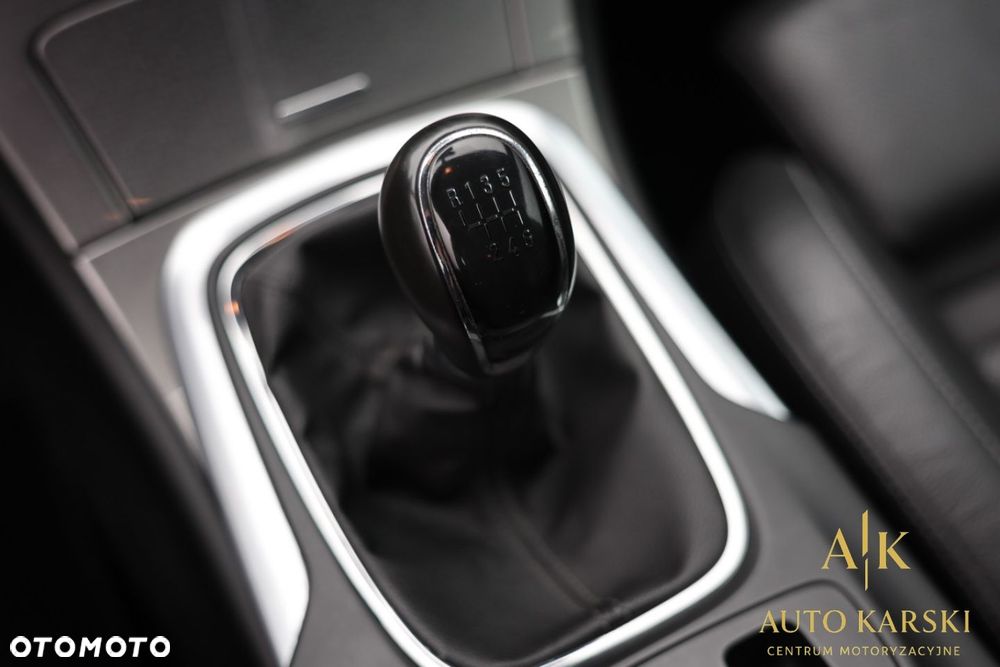 Opel Insignia - 30