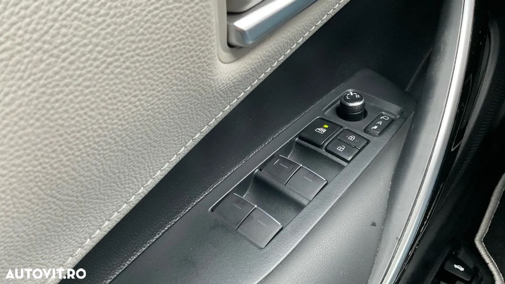 Toyota Corolla Sedan 1.8 HSD Exclusive - 34