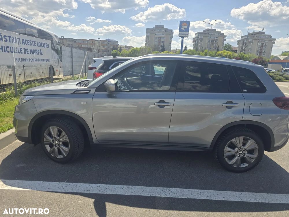 Suzuki Vitara 1.4 Boosterjet MHEV Passion - 1