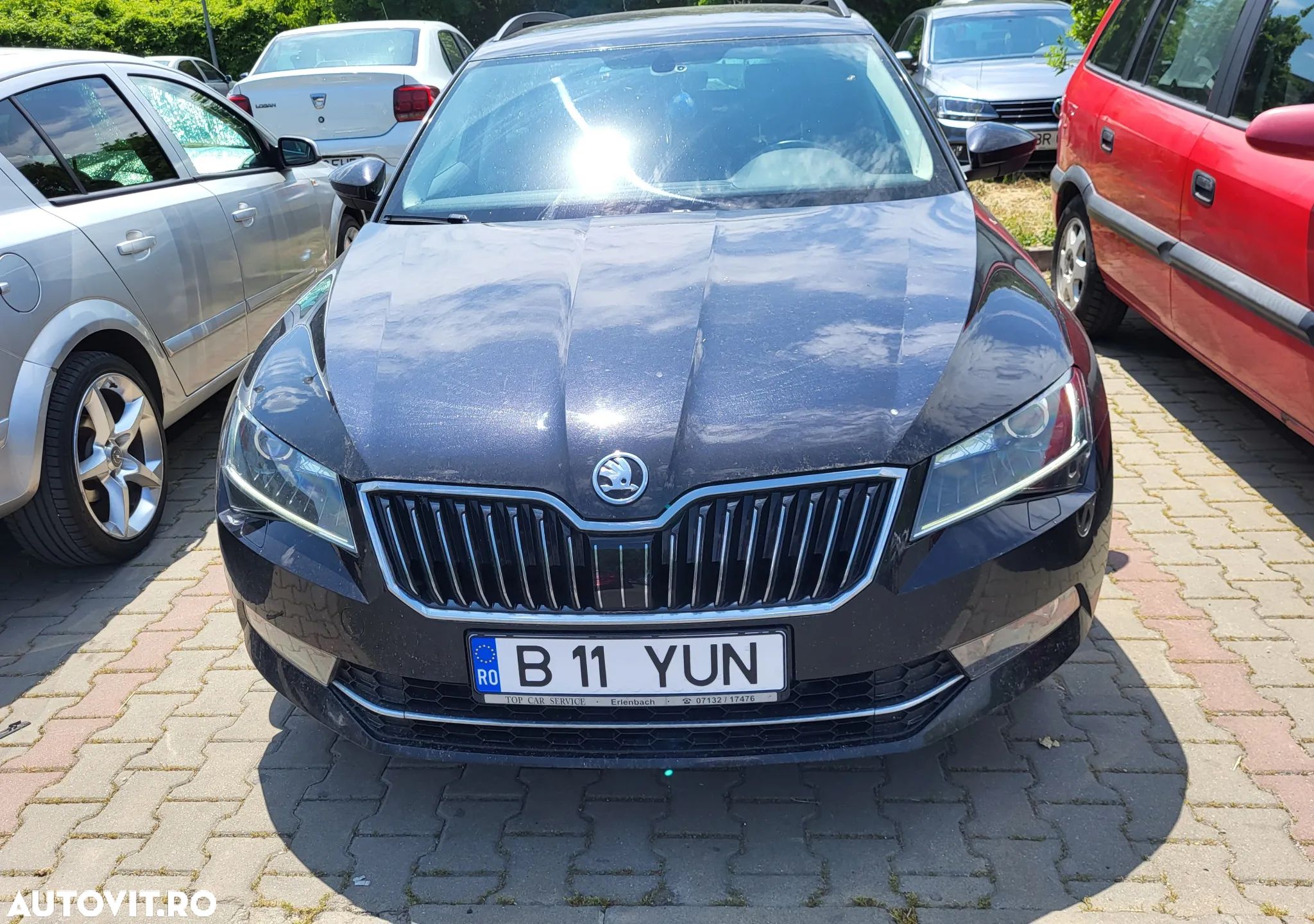 Skoda Superb Combi 2.0 TDI DSG Ambition - 1