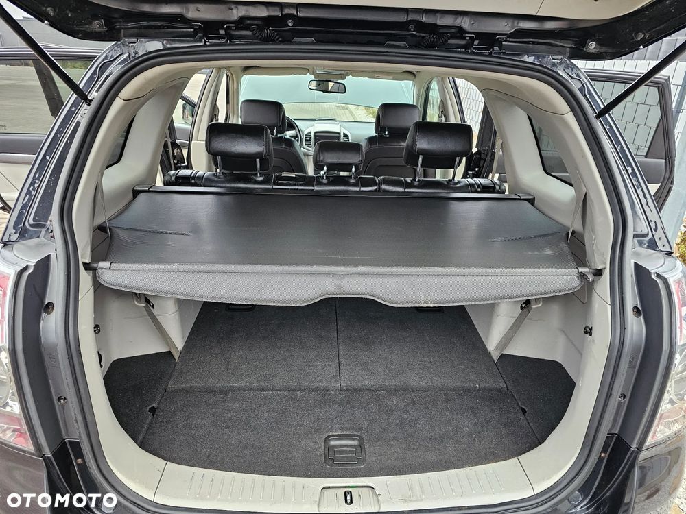 Chevrolet Captiva 2.2 D LT+ - 23