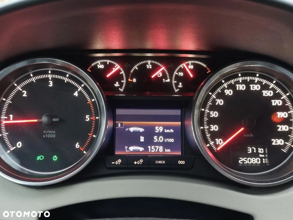 Peugeot 508 2.0 HDi Allure - 18