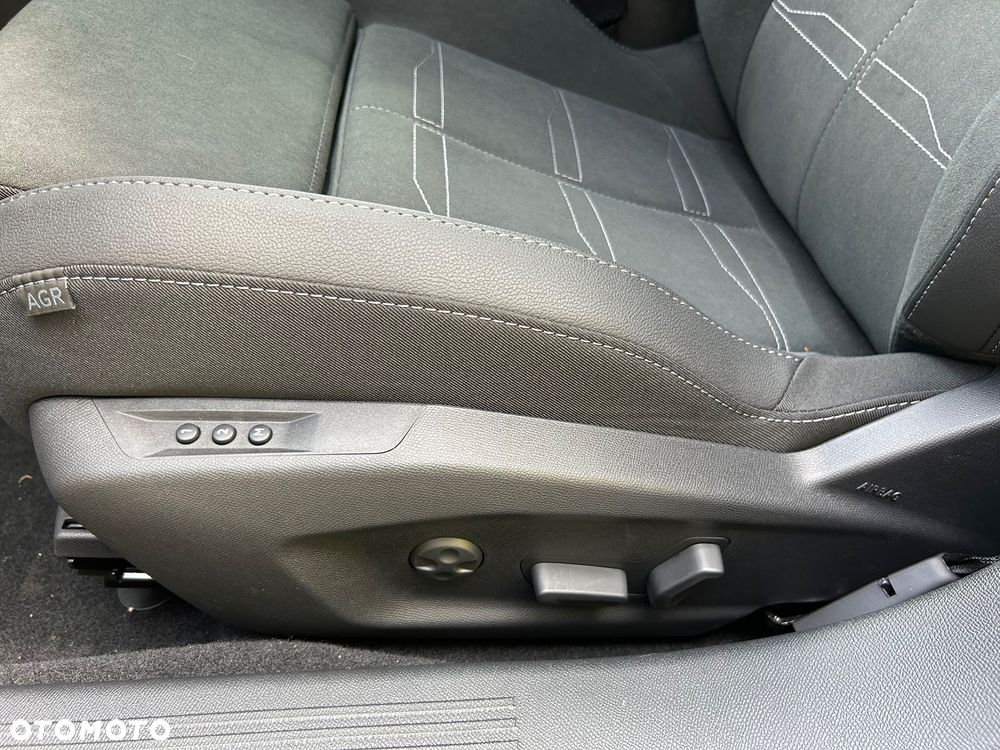 Opel Astra 1.2 T GS Line S&S - 18
