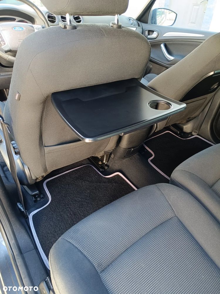 Ford S-Max 2.0 Titanium - 24