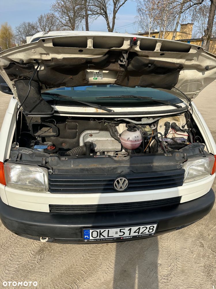 Volkswagen Caravelle - 17