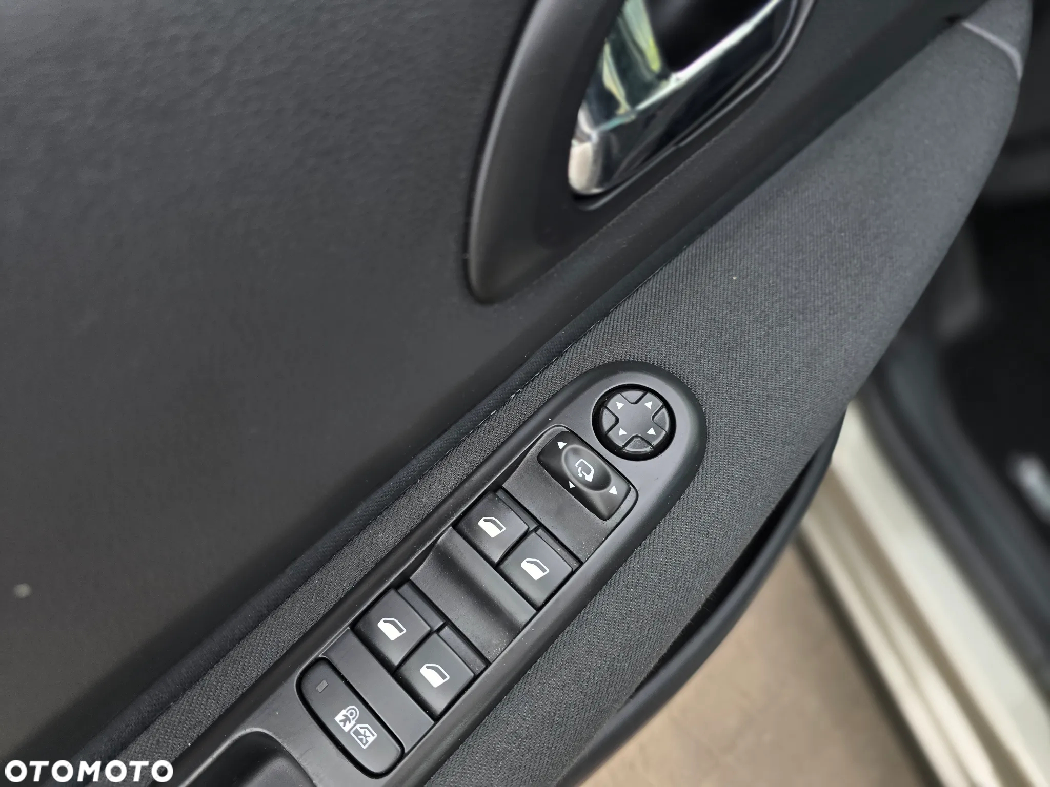 Peugeot 3008 - 13