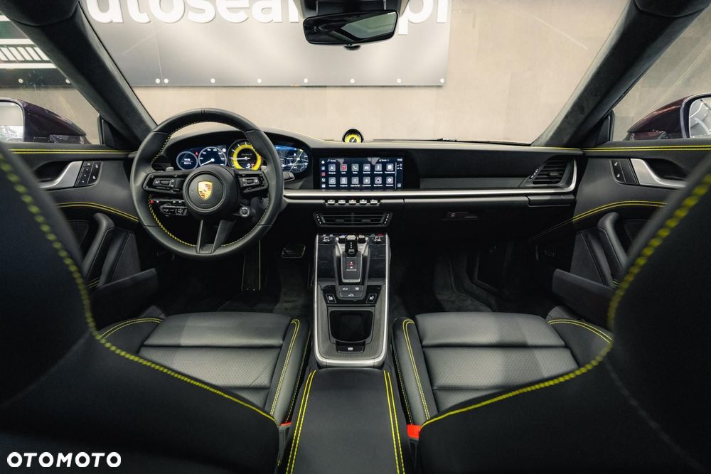 Porsche 911 Turbo S - 11