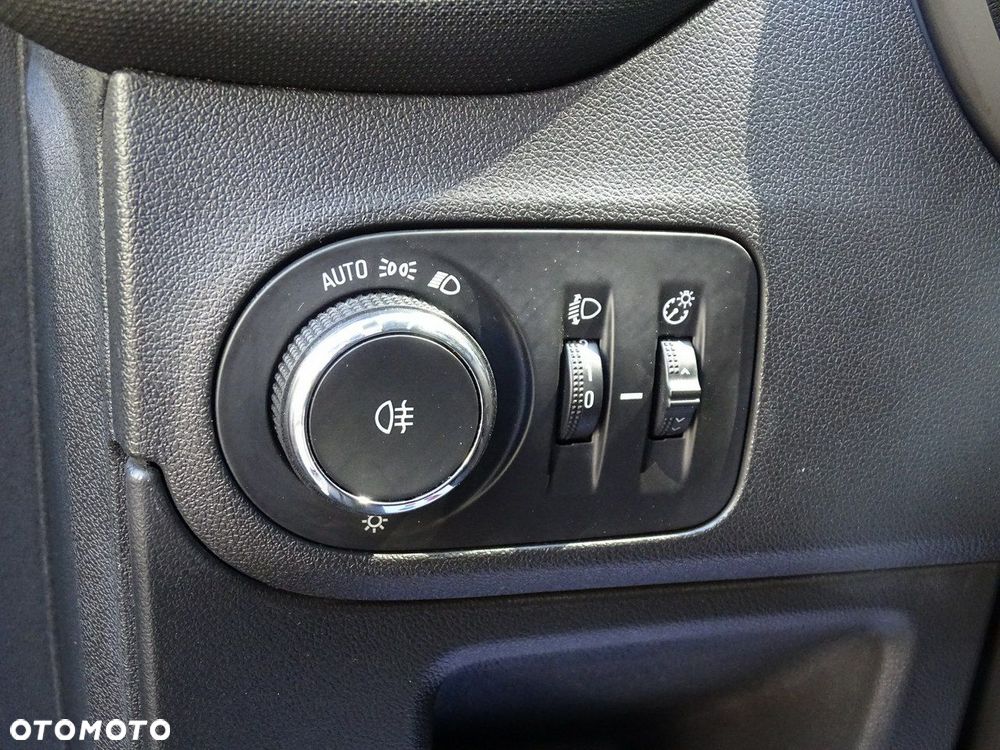 Opel Crossland X - 20