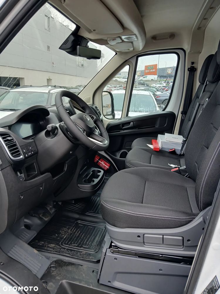 Toyota Proace MAX - 8
