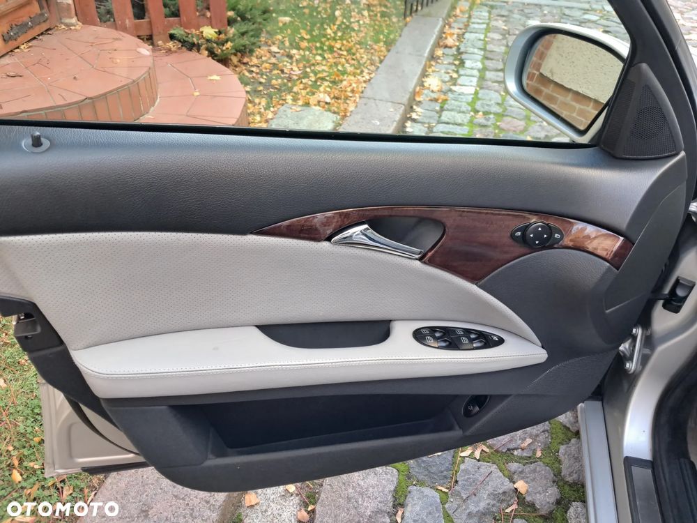 Mercedes-Benz Klasa E 220 CDI Automatik Classic - 14