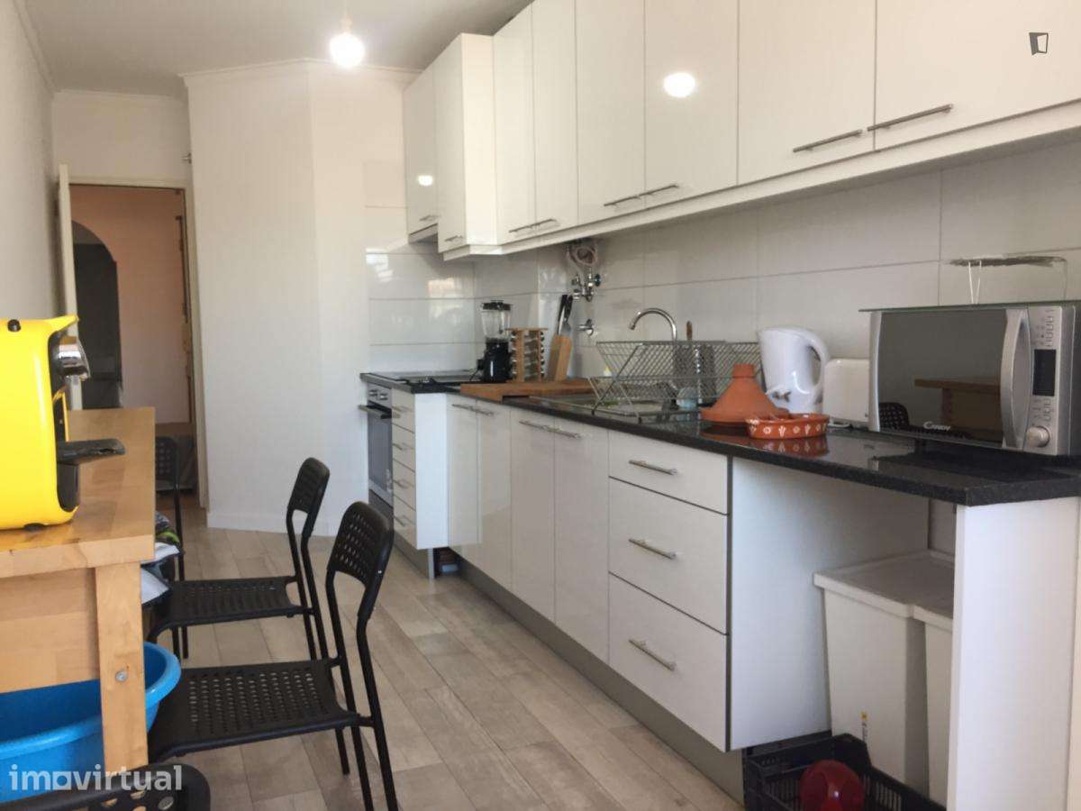 Quarto - localizado em Alvalade Lisbon - Grande imagem: 4/15