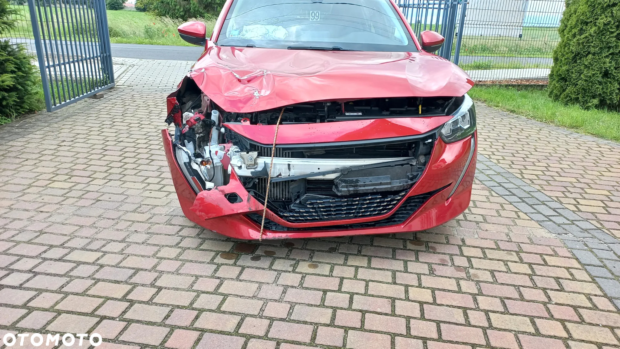 Peugeot 208 1.5 BlueHDi Allure S&S - 8