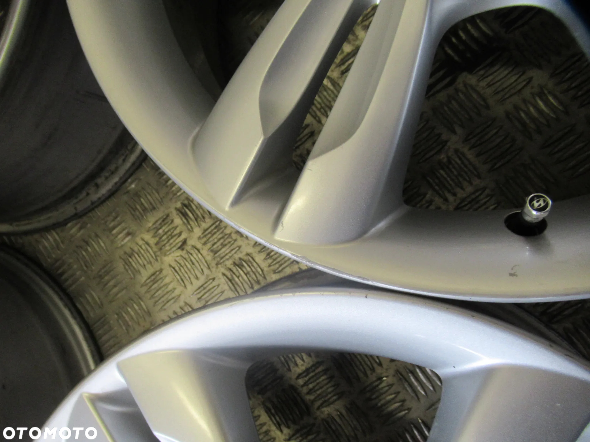 Felgi Hyundai I30 I40 IX35 IX55 Kona Tucson 6,5Jx17 et48 5x114,3 - 7
