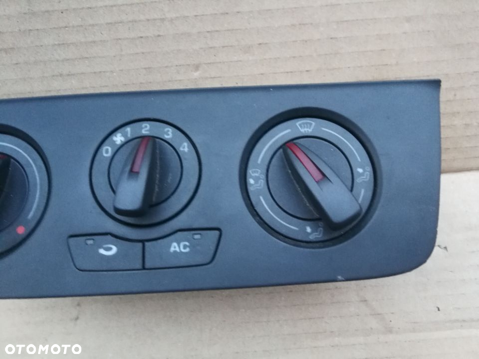Panel klimatyzacji Seat Ibiza 6J IV 6J0820045A - 2