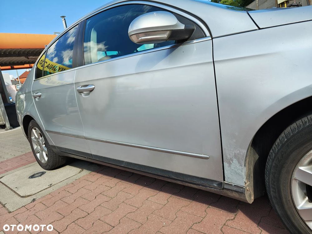Volkswagen Passat 2.0 TDI DPF DSG Individual - 17