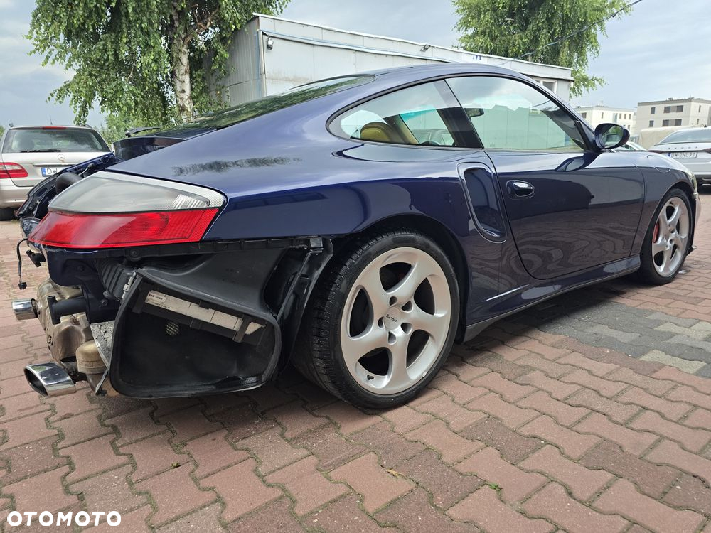 Porsche 911 Turbo - 3