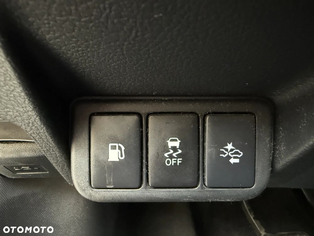 Toyota Avensis 1.8 Premium - 30