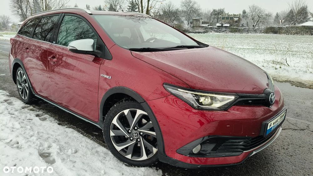 Toyota Auris 1.8 VVT-i Automatik Design Edition - 3