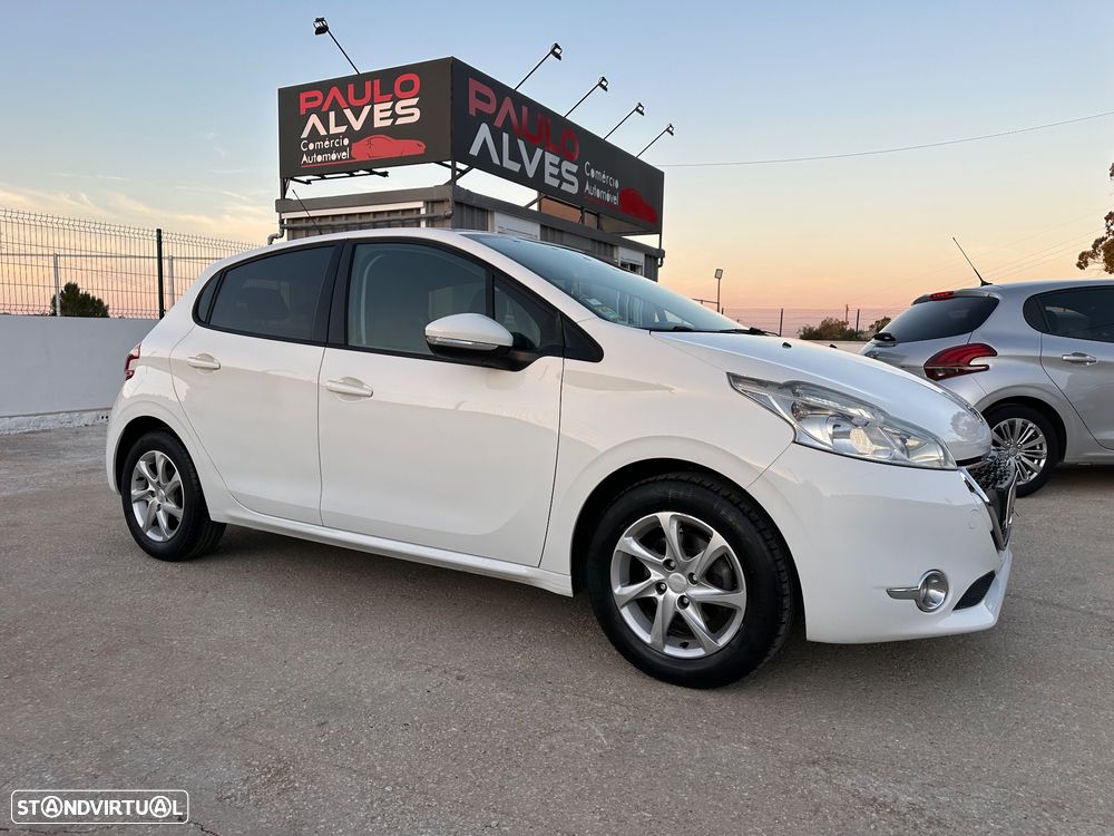 Peugeot 208 1.4 HDi Active - 2