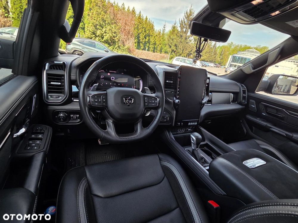 RAM 1500 - 21