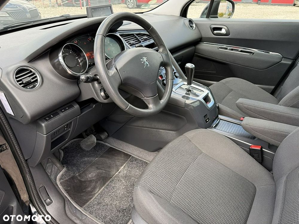 Peugeot 5008 - 11