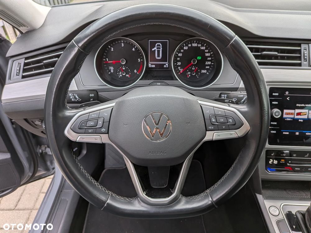 Volkswagen Passat 2.0 TDI SCR DSG - 15