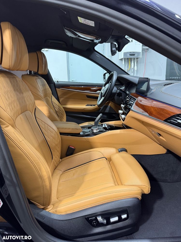 BMW Seria 5 530e Aut. M Sport Edition - 13