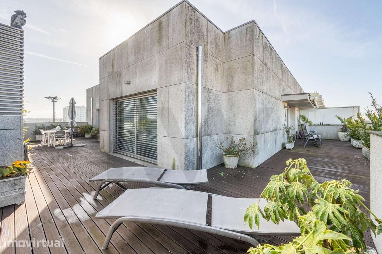 T3 Junto ao Marquês e Antas com Terraço 100 mts2 - Localização Premium - Grande imagem: 4/43