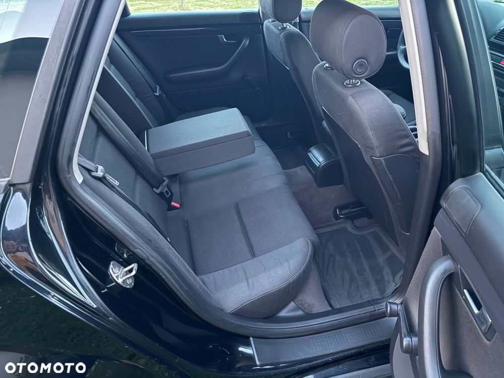 Audi A4 Avant - 11