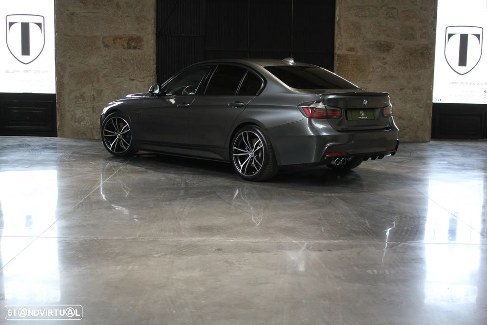 BMW 330 e iPerformance Pack M - 4