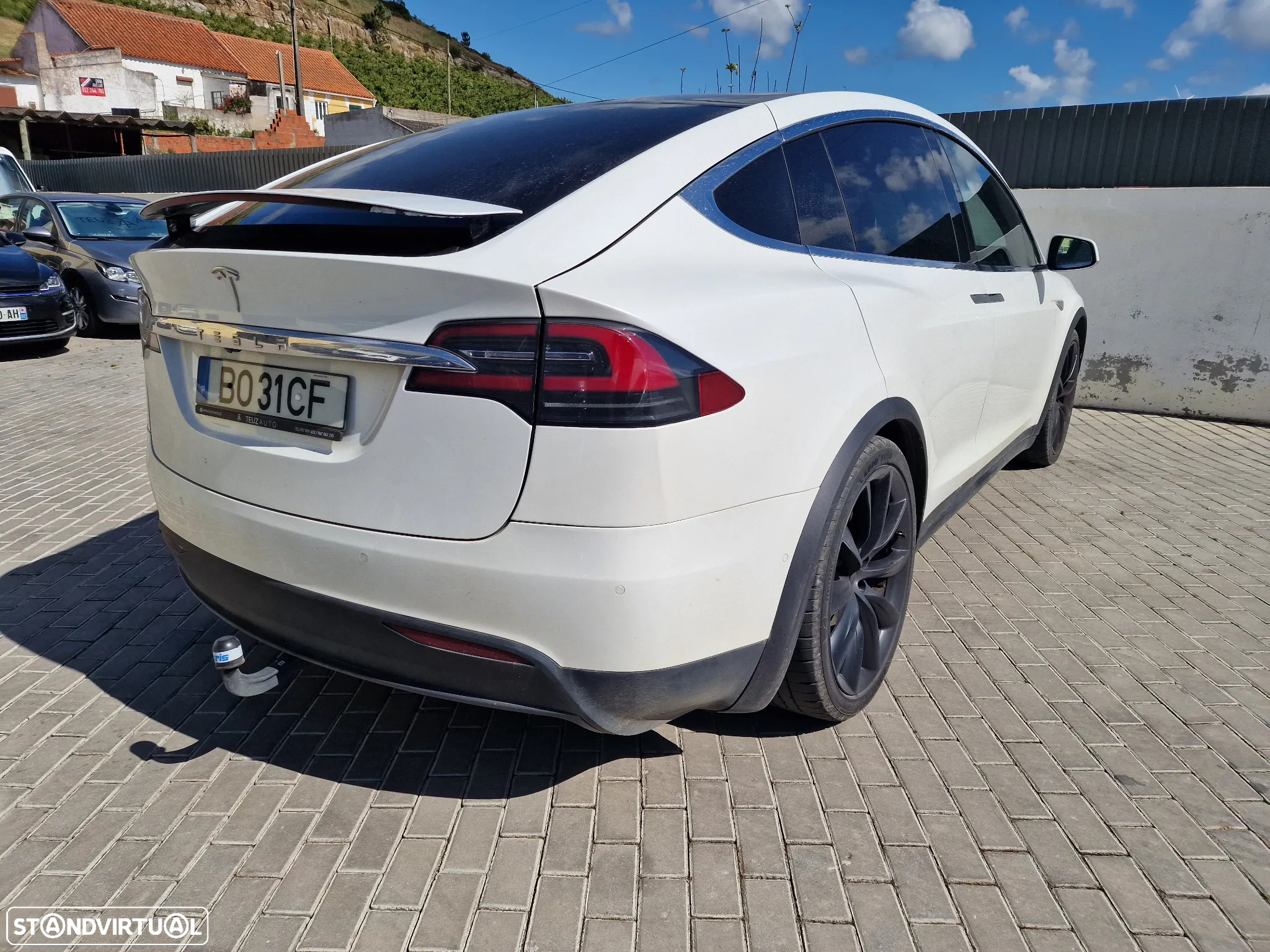 Tesla Model X P100D - 11