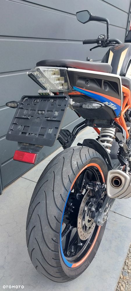 KTM Duke 125 - 26