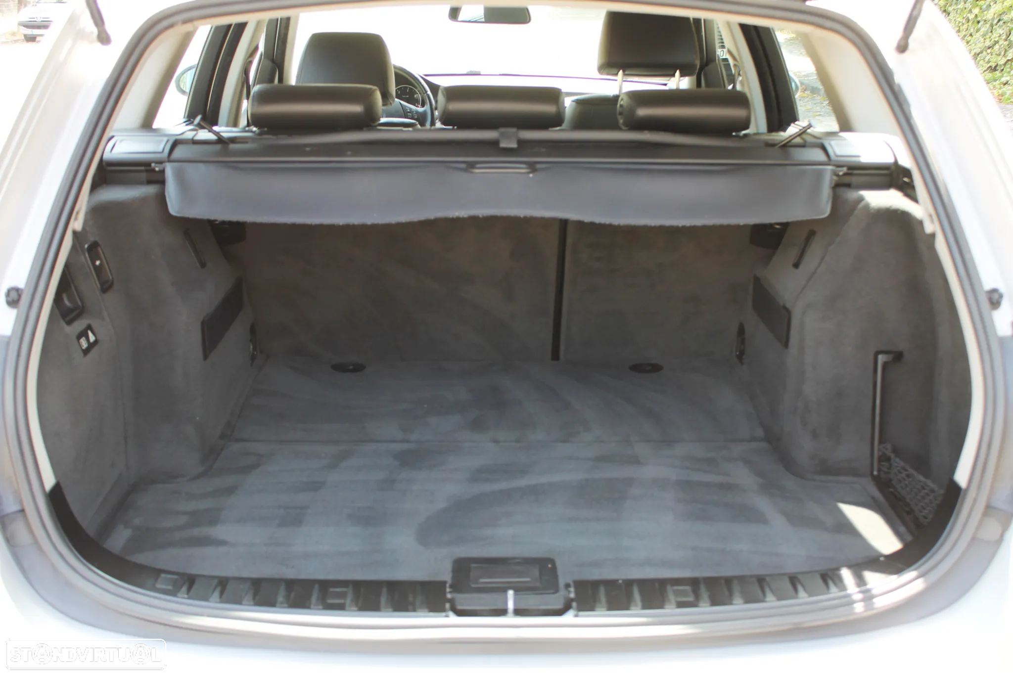 BMW 320 d Touring Exclusive - 9