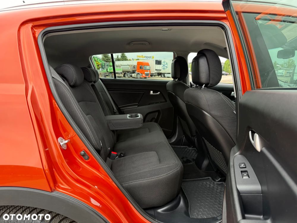 Kia Sportage 1.6 GDI Business Line M 2WD - 31