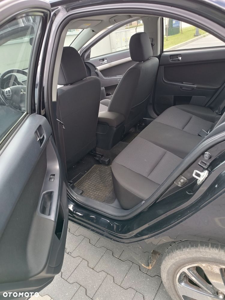 Mitsubishi Lancer 1.8 Inform - 10